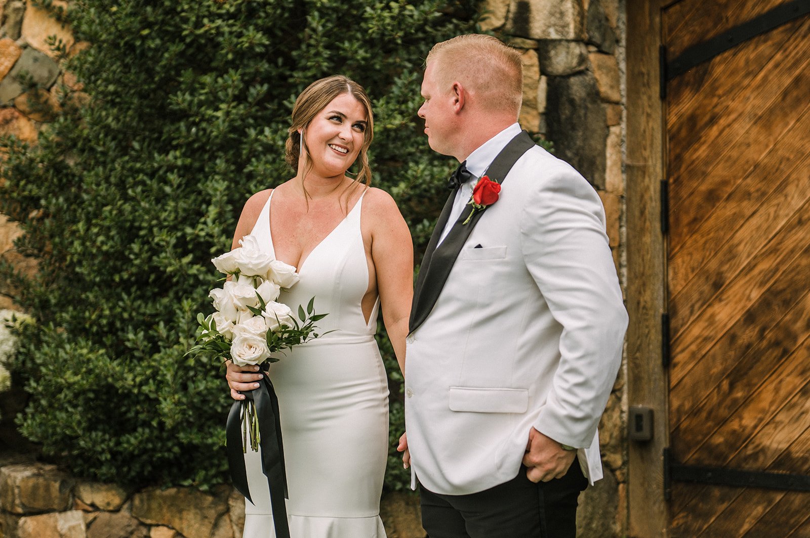 Vineyard wedding venues, Wedding Vineyards, Northern Virginia Wedding Photographer, Wedding Venues in Northern Virginia