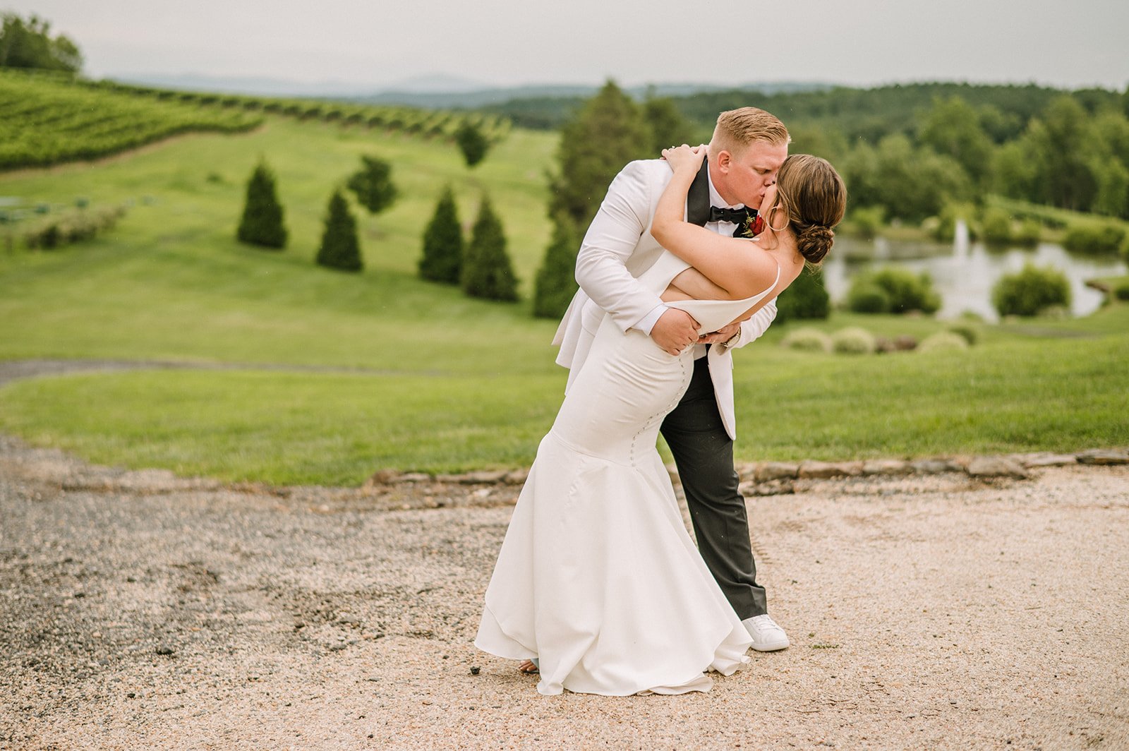 Vineyard wedding venues, Wedding Vineyards, Northern Virginia Wedding Photographer, Wedding Venues in Northern Virginia