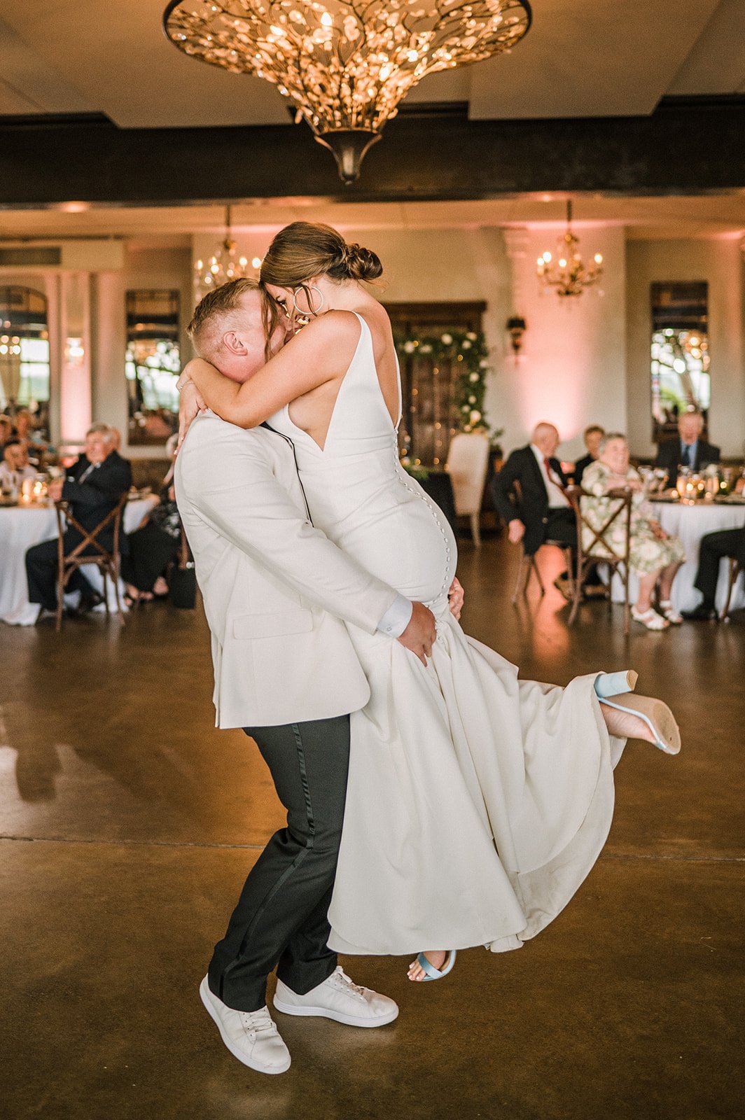 Vineyard wedding venues, Wedding Vineyards, Northern Virginia Wedding Photographer, Wedding Venues in Northern Virginia